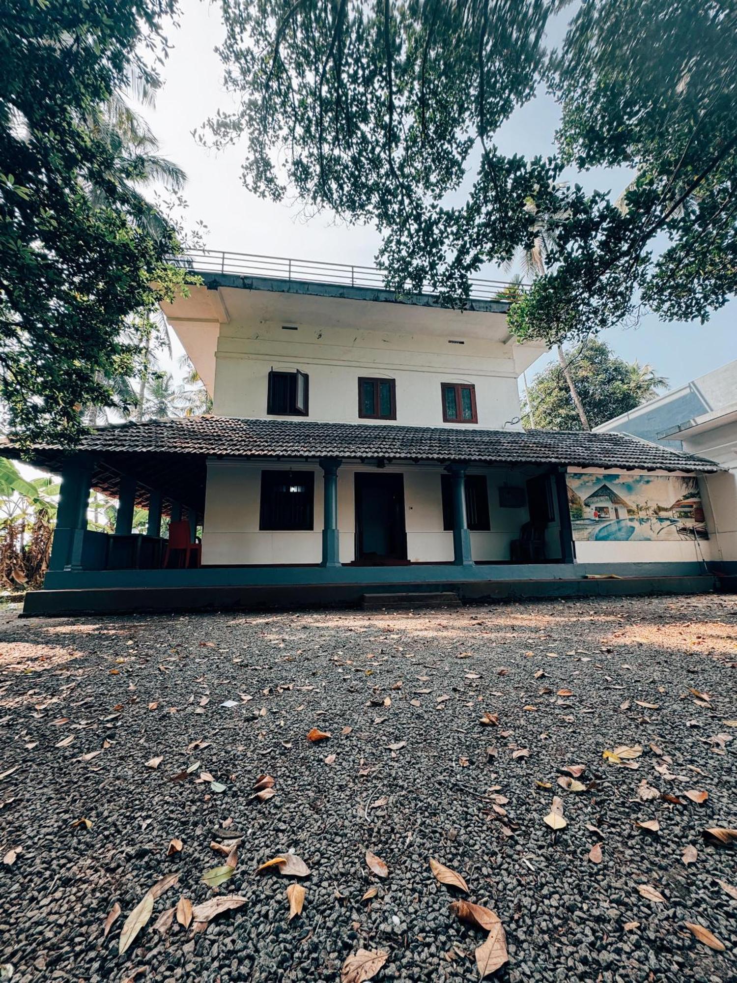Bed and Breakfast Perch Next Door Kannur Exterior foto