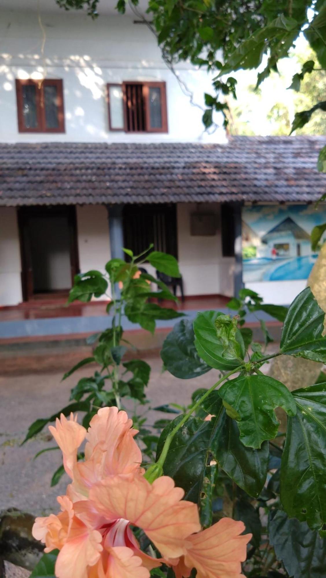 Bed and Breakfast Perch Next Door Kannur Exterior foto