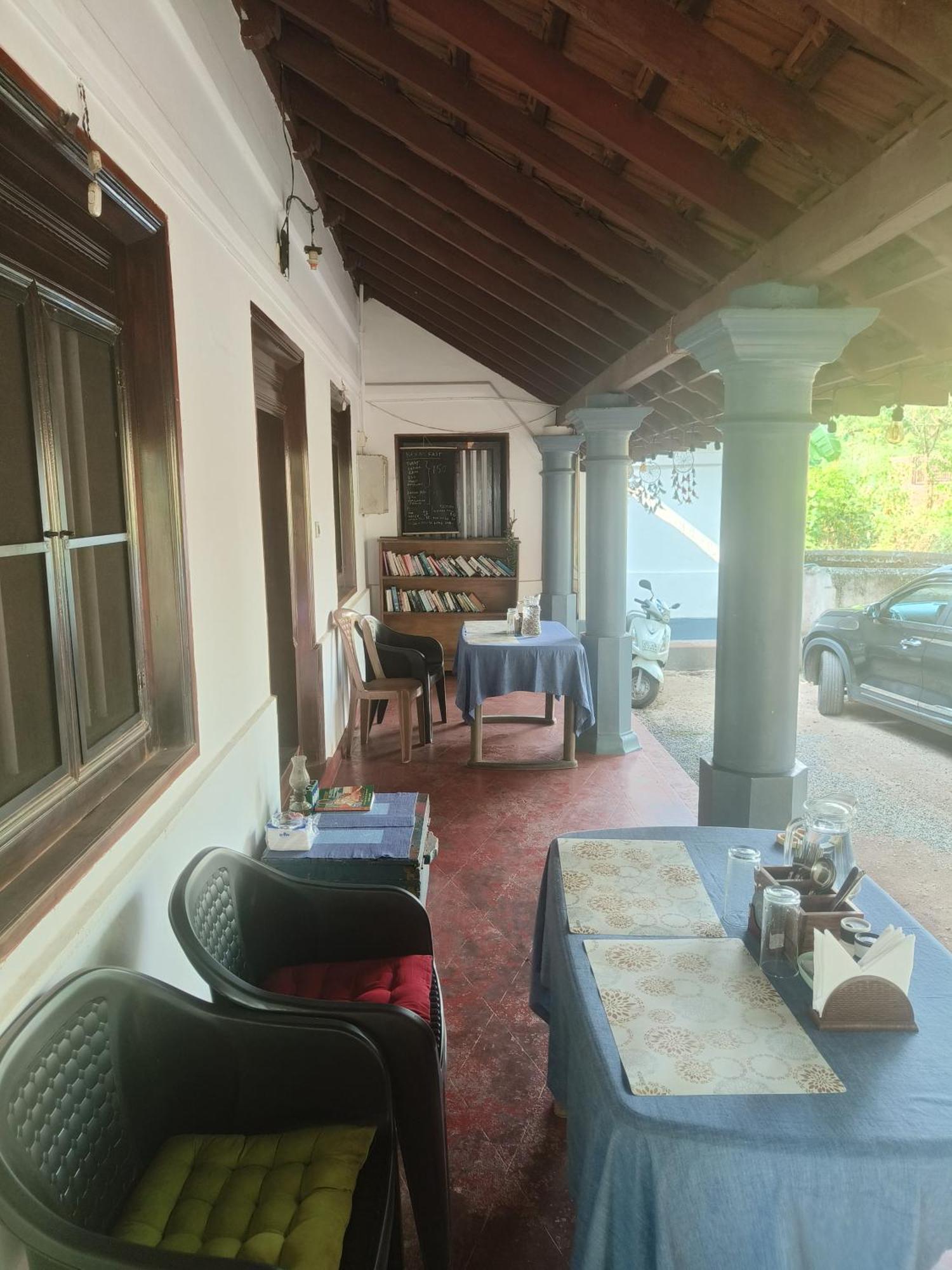 Bed and Breakfast Perch Next Door Kannur Exterior foto