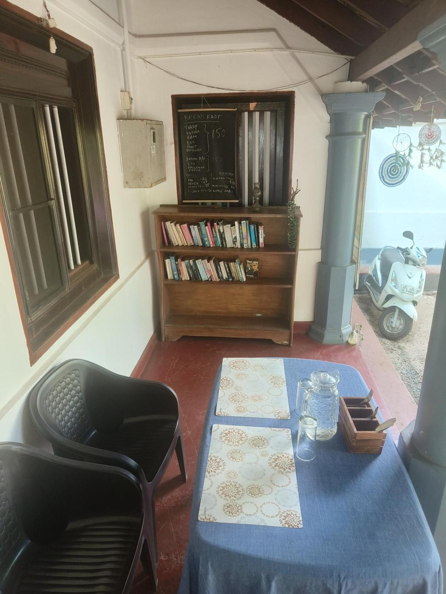 Bed and Breakfast Perch Next Door Kannur Exterior foto